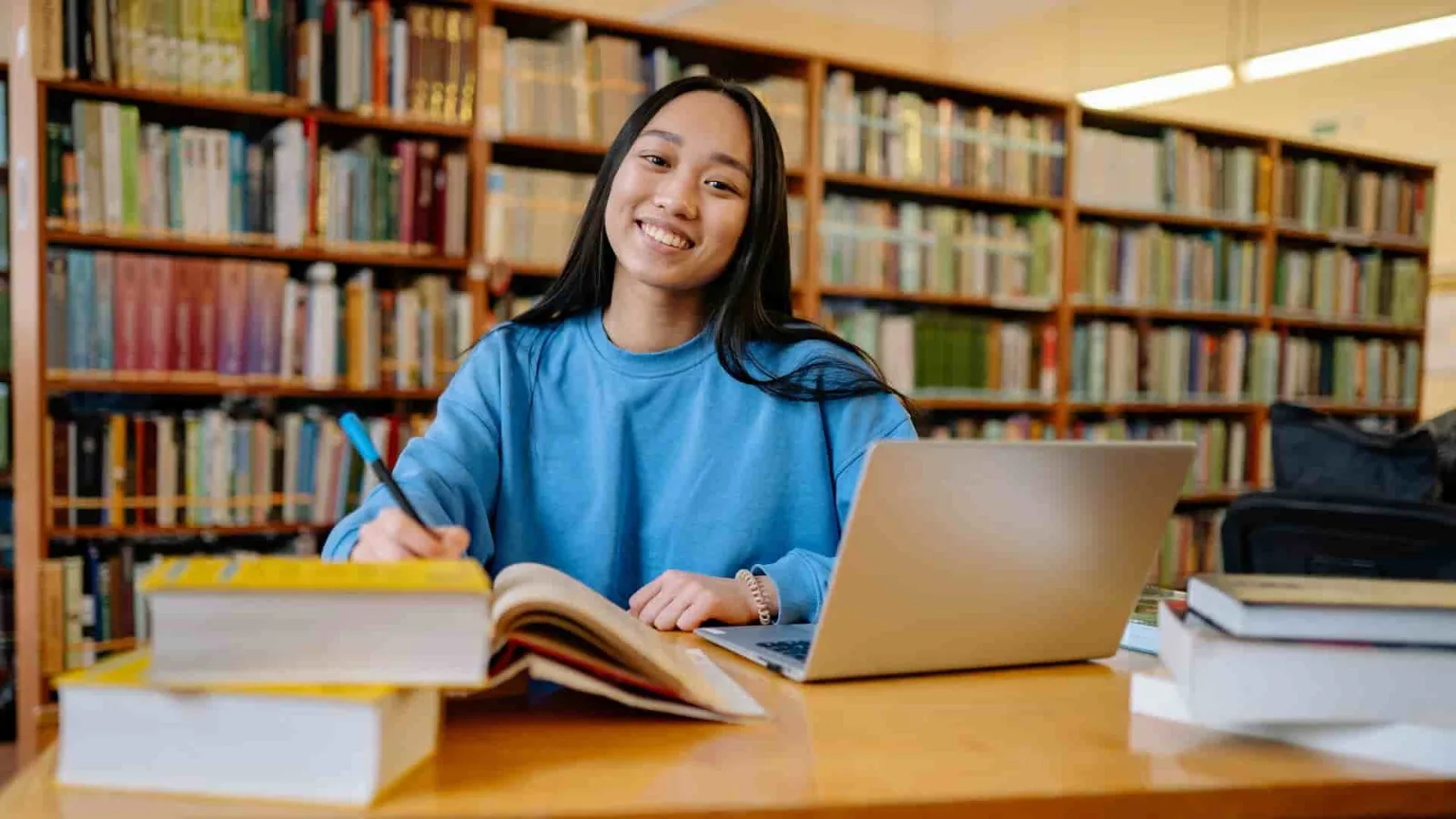 Illustration till artikeln: Studieteknik tips för distansutbildning: 5 steg till framgång med Academus